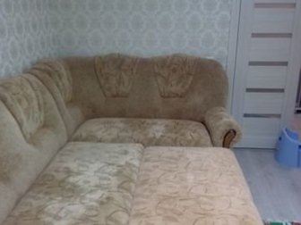 Продаю диван,сделанный на заказ и хорошего материала,с хорошей системой раскладки,выдвежная,  цена окончательная без торга,  самовывоз в Чебоксарах