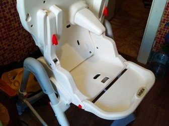Продам стульчик для кормления Baby go в отличном состоянии,  Стульчик складной, высота регулируется, на колесиках со стопорами, столик регулируется и снимается, в Чебоксарах
