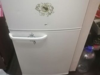 Продам холодильник,  что то с электрикой, в Чите