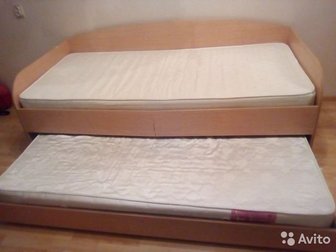 Кровать 2 в 1-ом, 2 полноценные кровати,  Размер 2 м на 1 м,  В хорошем состоянии, в Кирове
