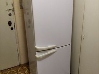 Рабочий холодильник в хорошем состоянии высота 175 ширина 60 гарантия 1 месяц возможно доставка, в Кирове