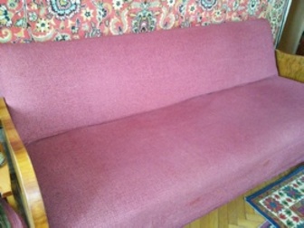 Просмотреть foto  Продаю диван, Состояние удовлетворительное, Пружины целы, промятостей нет, 60394159 в Колпино