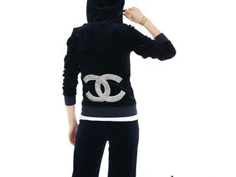 Скачать бесплатно изображение Спортивная одежда Спортивный женский костюм Chanel 32766274 в Москве