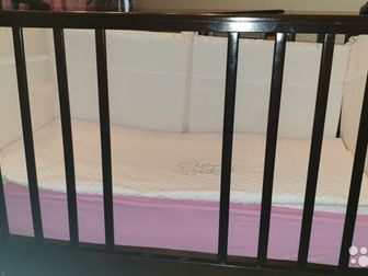 Продам детскую кровать Кубаньлесстрой Жасминуниверсальный маятник (сейчас установлен продольный) размер спального места 120 ? 60 смизготовлена из букареечное дно3 в Петропавловске-Камчатском