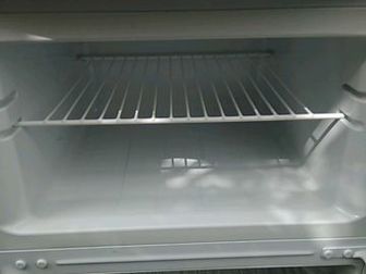 Холодильник в эксплуатации был год , затем замена компрессора в марте 2019 после этого в работе не был ,в хорошем рабочем состоянии,  Ящики для фруктов и форма для в Подольске