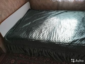 Кровать двуспальная, в хорошем состоянии, матрас двуспальный,  цельный, в Прокопьевске