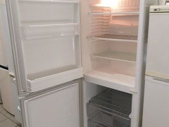 продаю холодильникхорошее состояниеполностью рабочийвозможна доставкаподробности по телефону в Раменском
