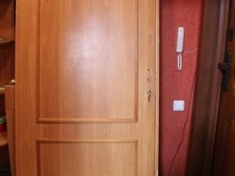 Дверь МДФ б/у с коробкой и замком, в Рубцовске