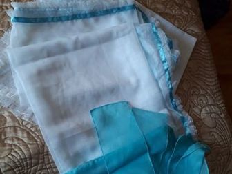 Продается балдахин на детскую кроватку из ткани- вуаль белого цвета с голубой лентой и отделка из голубой ленты,  размер большой до низа детской кроватки , очень в Салавате
