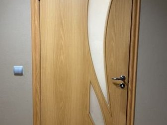 Дверь межкомнатная размером 80 см ( в наличие 2 штуки) в Великом Новгороде