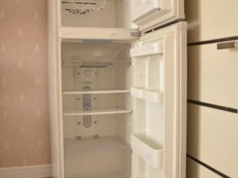 Холодильник LG GR-372sf No Frost ,  В хорошем состоянии, полностью рабочий,  Очень вместительный и удобный,  Высота: 170 см в Великом Новгороде