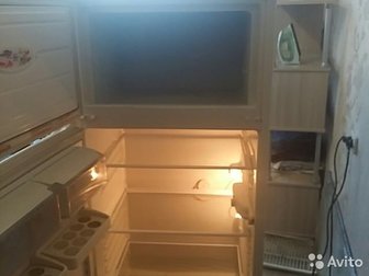 холодильник работает отлично новый кампрессор все трубки новые медные ни когда не сгниют есть горантия торг уместин в Великом Новгороде