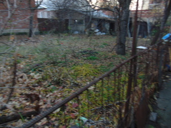 Скачать фотографию  Продается дом с небольшим земельным участком на одного хозяина в хорошем районе 38773505 в Владикавказе