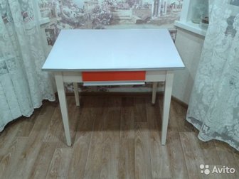 Продам кухонный гарнитур в хорошем состоянии (5 предметов), в Воронеже